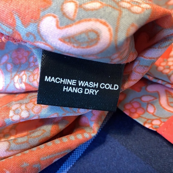 NEW Beautiful Floral Tunic Blouse - Picture 9 of 9